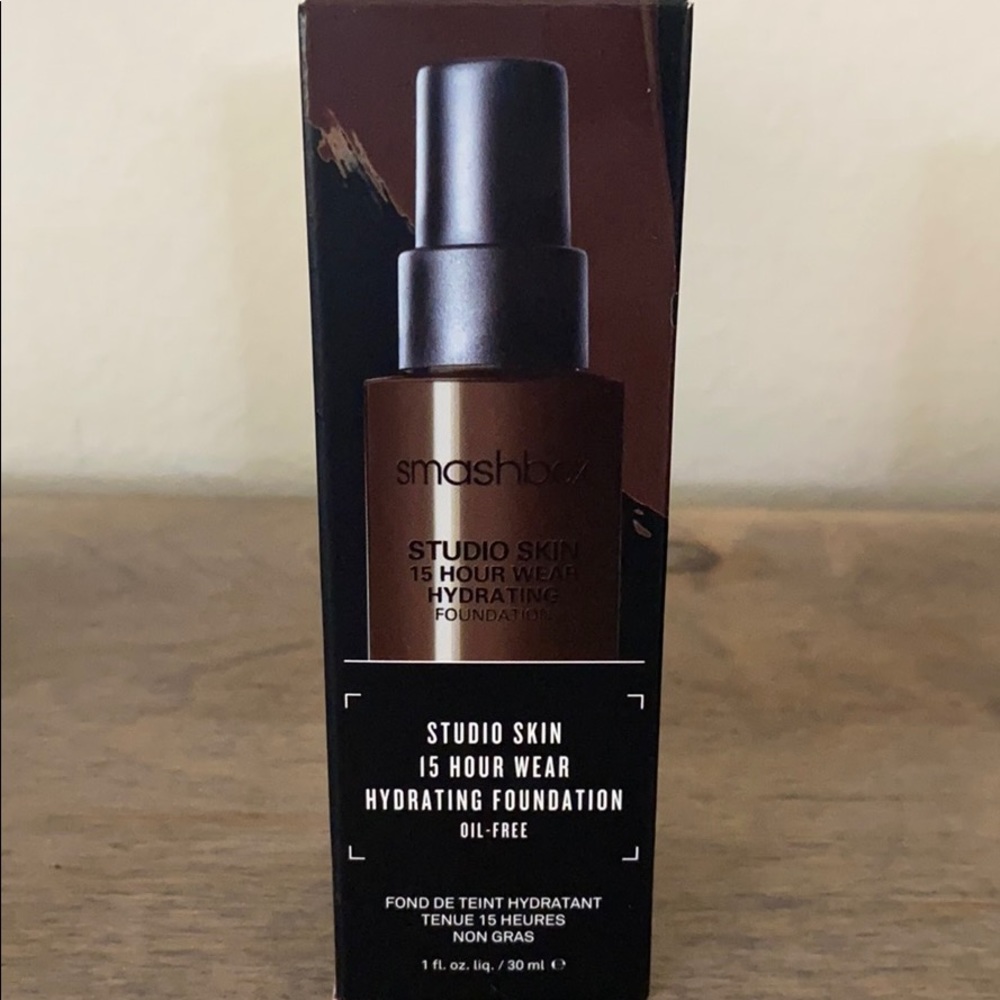 SMASHBOX- Studio Skin Foundation (4.5) NWT
